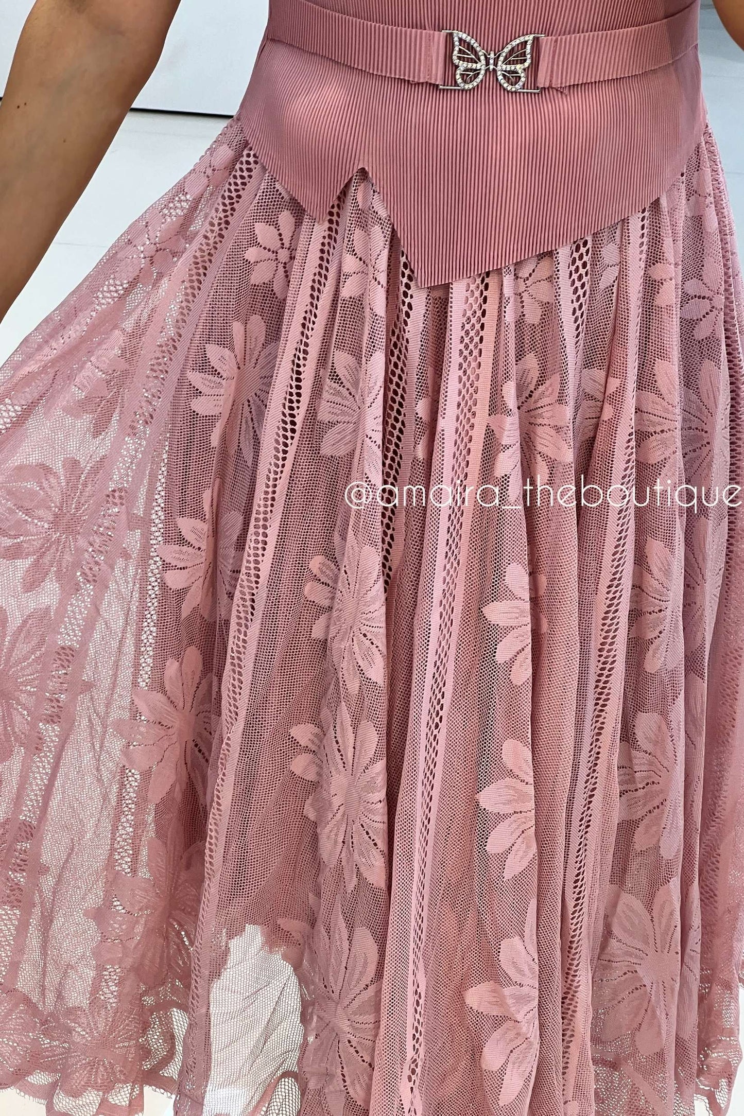 RIRI KOREAN DRESSES