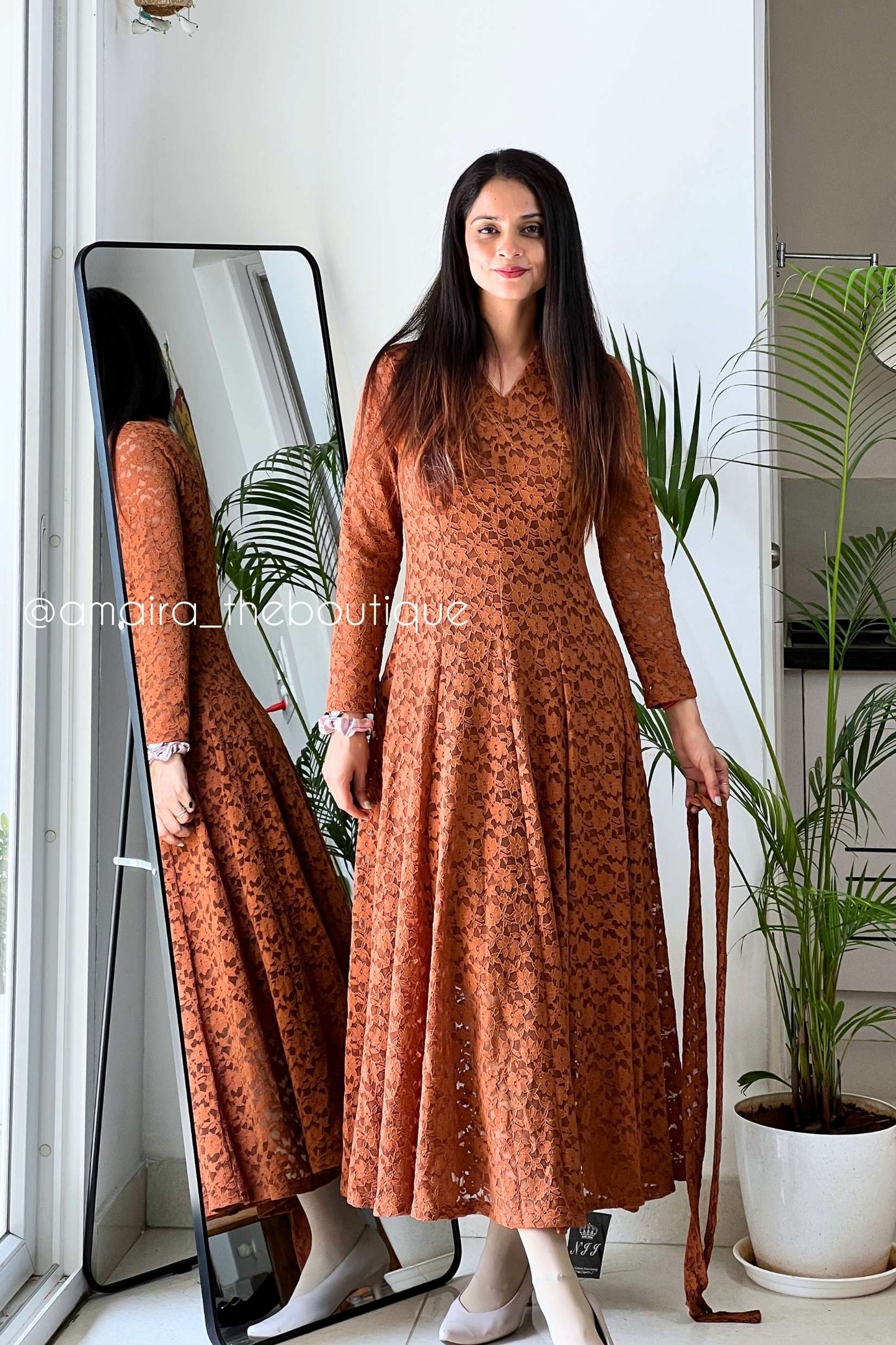 TIA LACE DRESSES