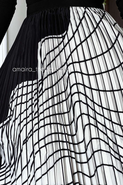 TOKYO PLEATED SKIRTS