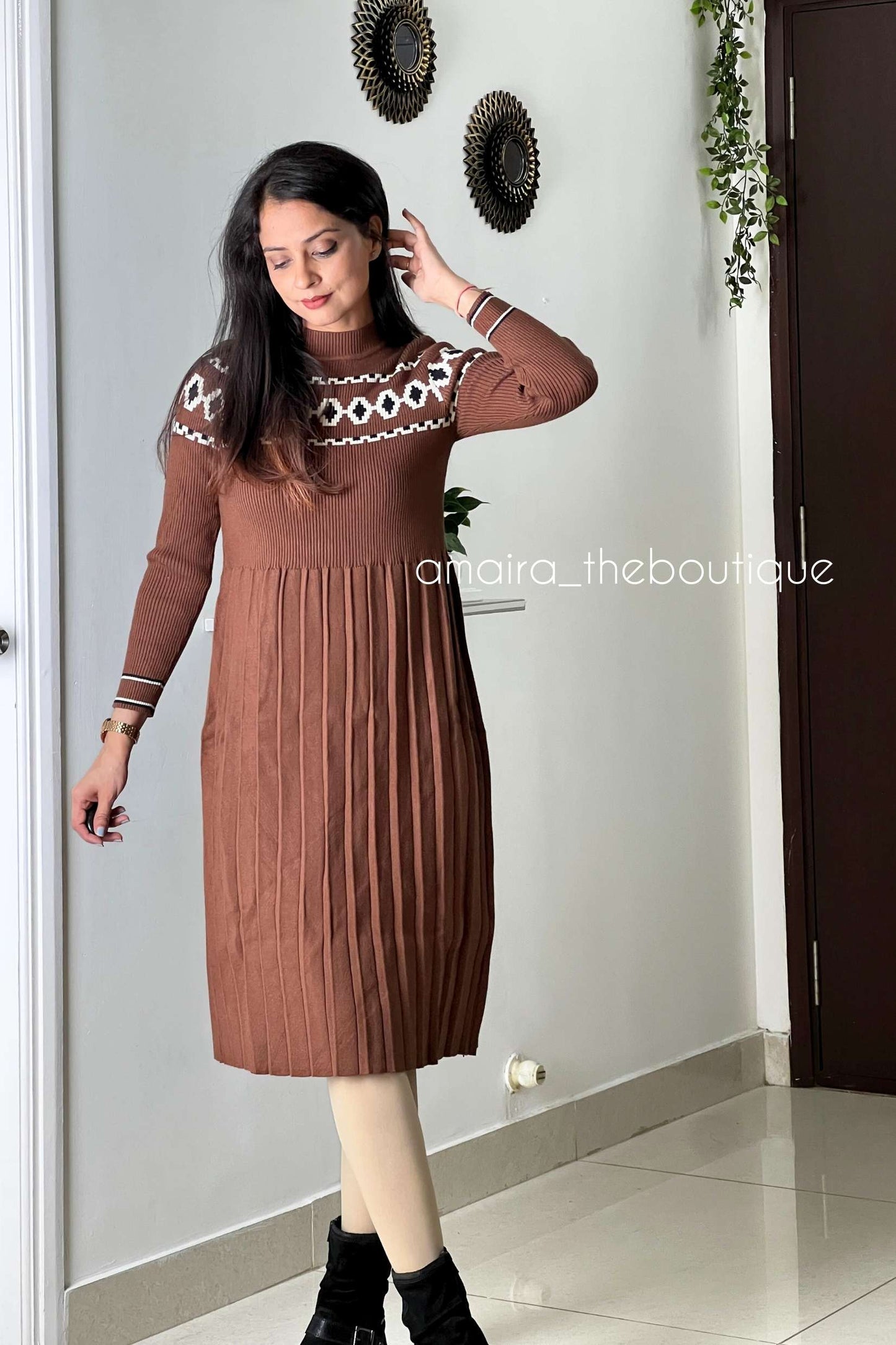 PIA KNIT DRESSES
