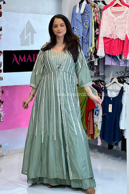 YUSRA LEHENGA SET